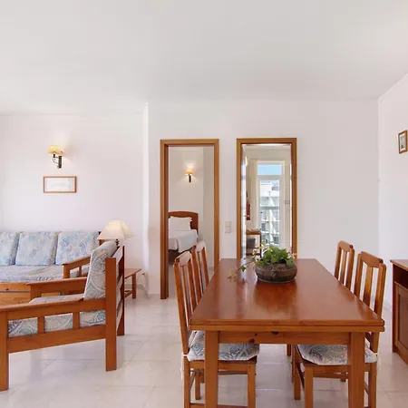 Oura 5 C Apartment
